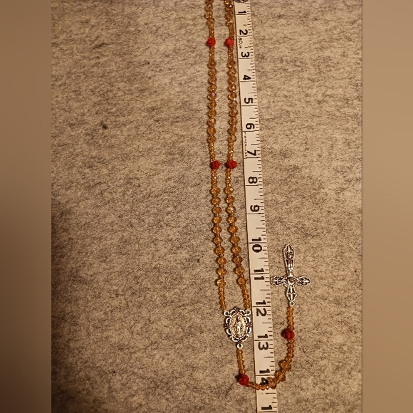Rosary Necklace made of Golden Crystals and red Rose beads. - Picture 5 of 6